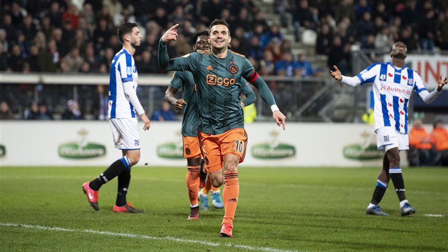 tadic-lleva-a-ajax-a-la-victoria-en-heerenveen