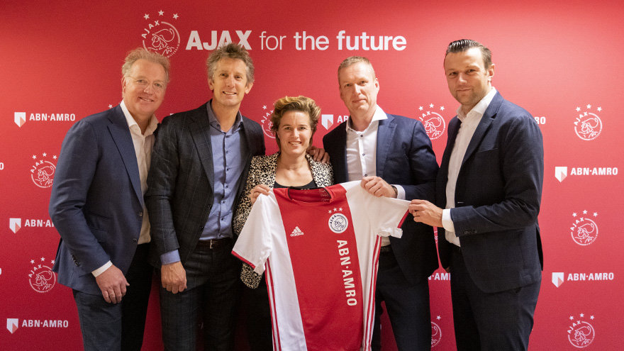 abn-amro-extiende-contrato-de-patrocinio-y-se-enfoca-en-ajax-femenino