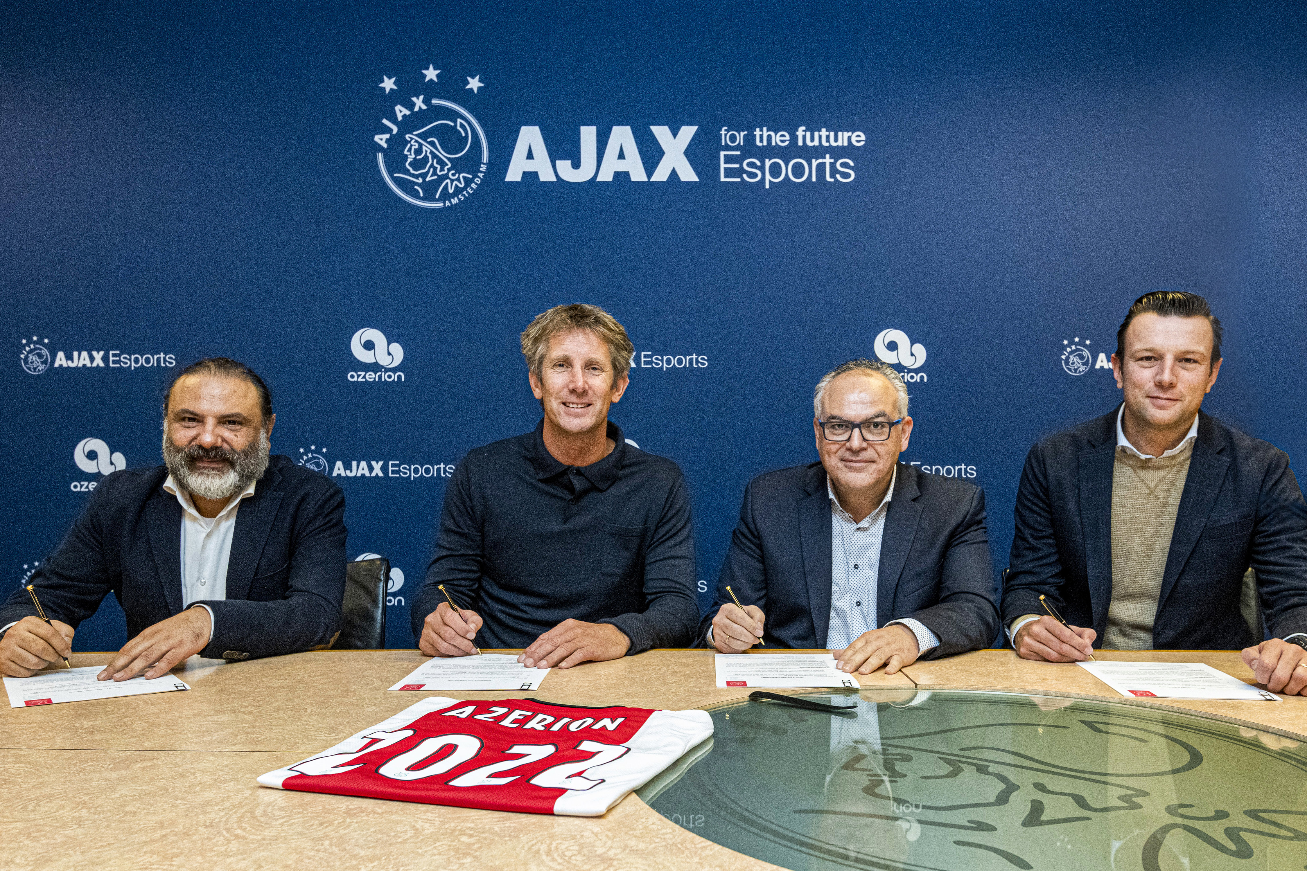 ajax-esports-y-azerion-se-unen-en-una-asociacion-de-juegos-moviles