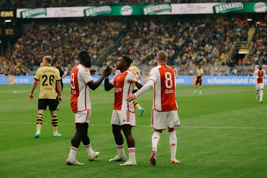Borussia Dortmund Felicitaties Brobbey Bergwijn 900